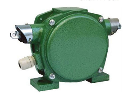 PKA2-ZW提升机两级跑偏开关、PKB-10-45耐腐蚀两级跑偏控制器380V价格