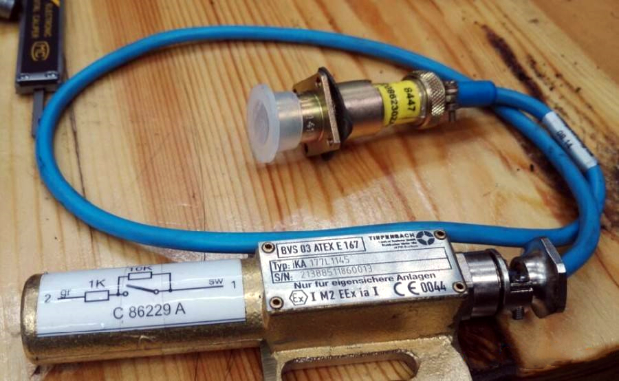 220V超波型光电开关CR-1000|220V对射式光电开关工作原理RM30-2424GH 220V超波型光电开关CR-1000|220V对射式光电开关工作原理RM30-2424GH